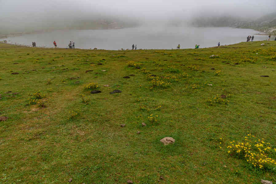 Principado de Asturias 053 - parque nacional de los Picos de Europa - lago Ercina.jpg
